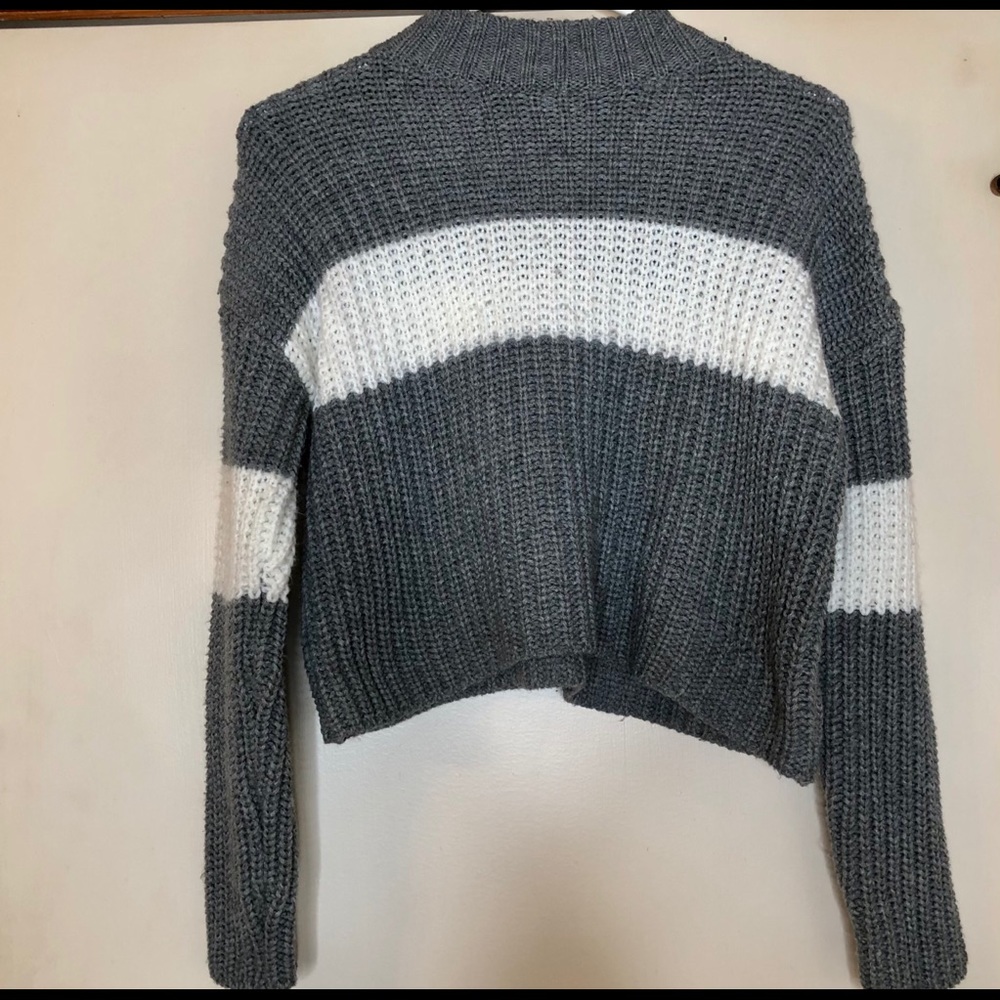 Forever 21 Mock Neck Sweater/Woman’s Sweater